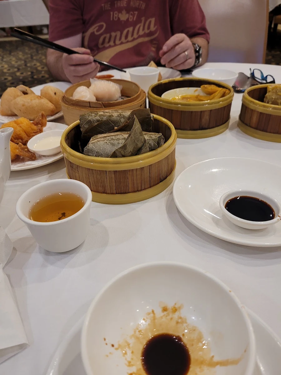 steamed shrimp dumplings 皇城鲜虾饺